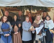 Spendenübergabe an die Hospiz-Initiative